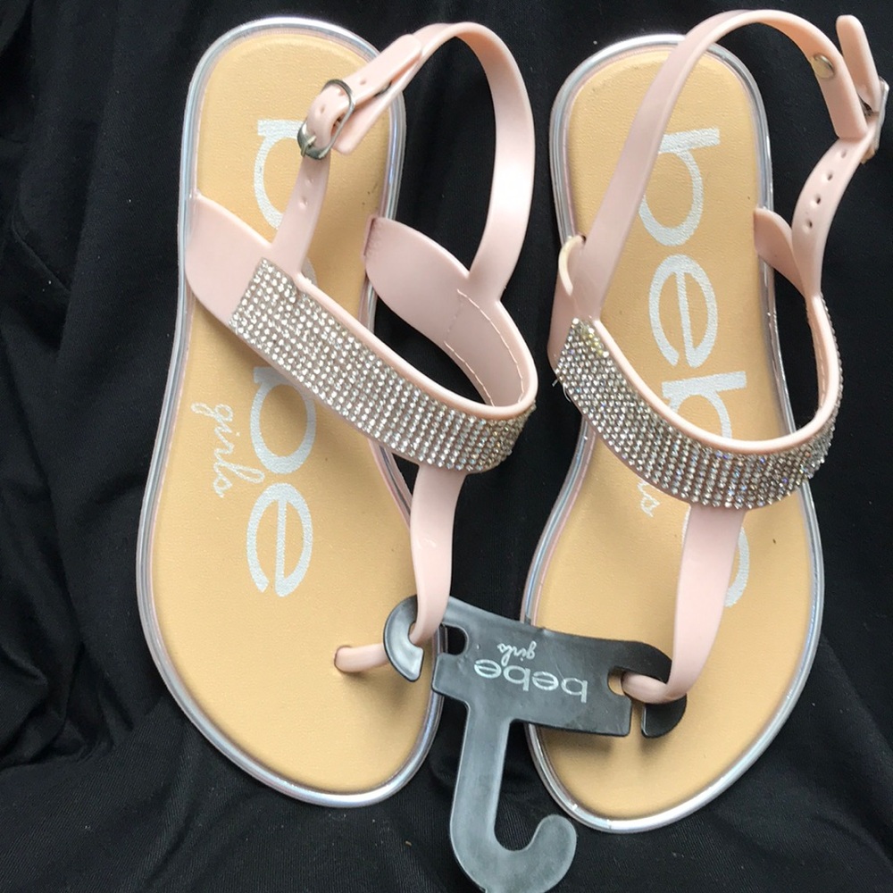 Girl’s sandals